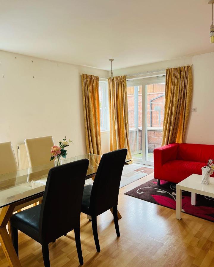 Modern 2Bed 2Bath Ground Floor Apartment Edinburgh Exterior foto